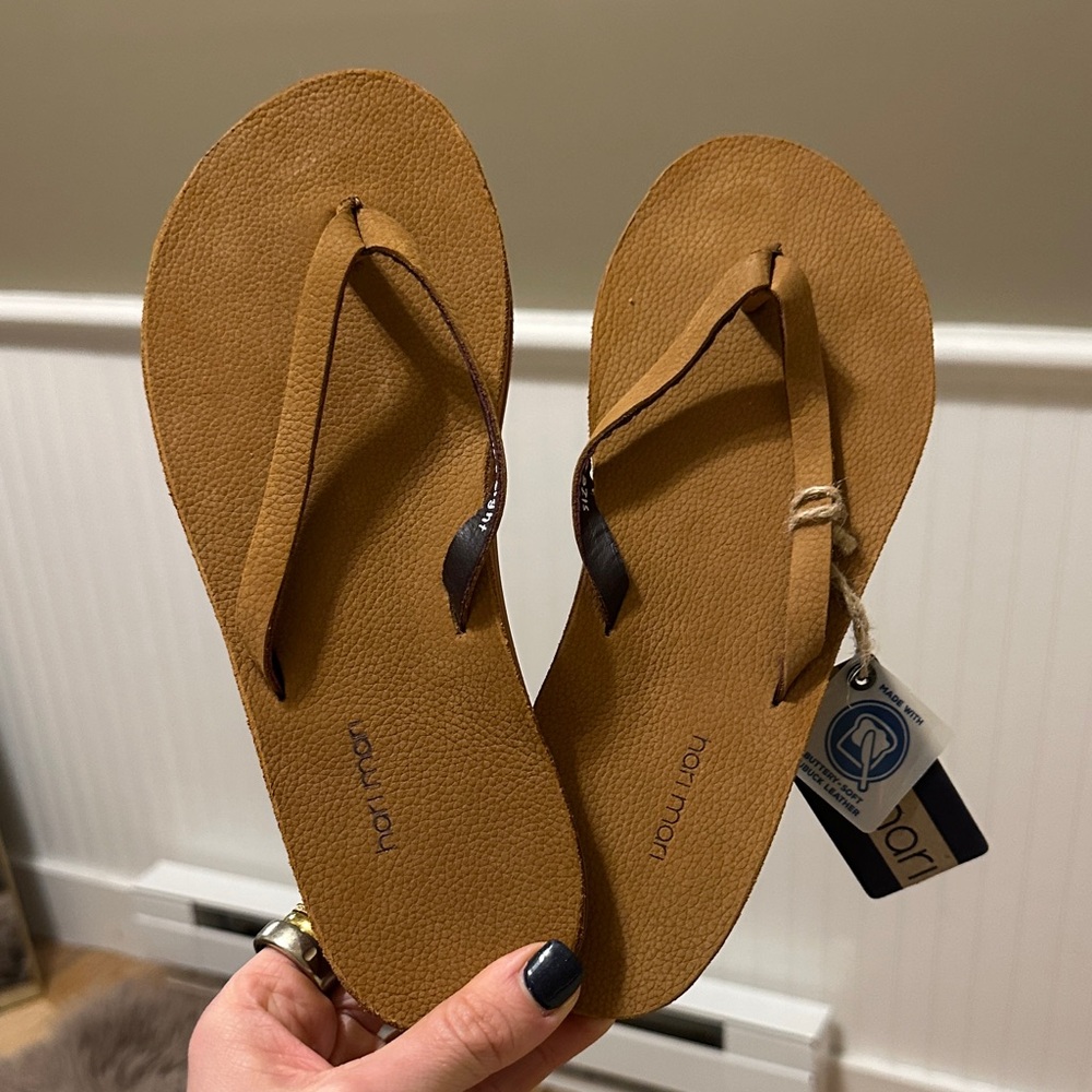 hari mari Women's Brown Sandals